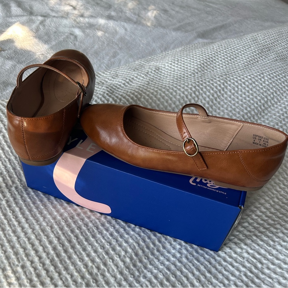 Brown Mary Jane Flats - Picture 5 of 8